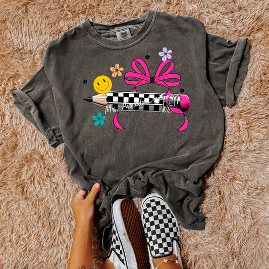 Checkered pencil with bow